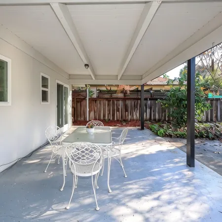 Gateway to Yosemite, Mins to UC Merced, Beautiful 3 Bedroom, 2 Bath home.