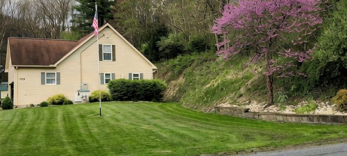 Private and cozy! Bald Eagle St. Park & lake very close , 30 min. to PSU or LHU. Hotels in Centre County