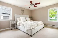 3 bedroom Family Friendly Retreat By the Bay! - 3성급
