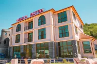 Ruma Qala Hotel - parcheggio