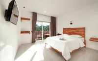 Central Inn Senggigi - 3-Star