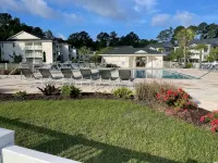 Blue Haven-Beach Condo with Pool and Hot Tub - Wifi