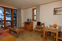 Apartment in France with Pool & Sauna - Homestays