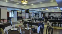 Hotel Zumrat - breakfast