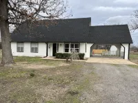 Remodeled country home w/firepit, super close to great hiking trails - 3つ星