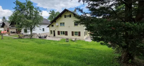 Haus am Wald Quietly located vacation apartment on the ground floor with terrace