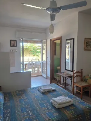 Marina, Seaside Area, 5 Min.Walk Beach, 15 Min. Trainstation, wi fi. Parking. - 2-Sterne