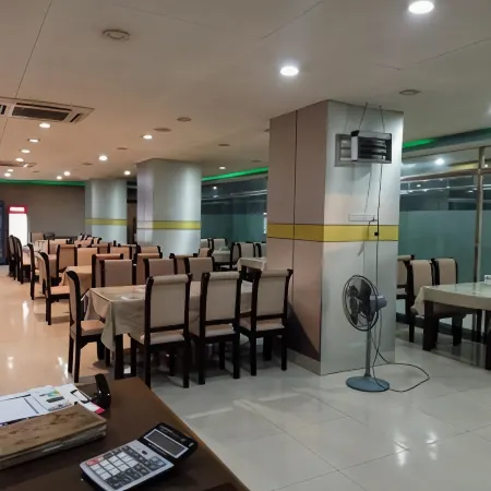 Grand Surma Hotel