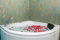 The Lea Hotel - Bathtub