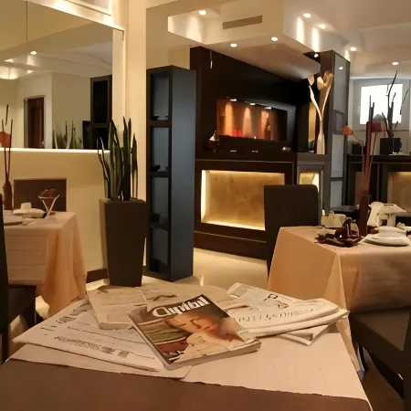 Hotel Latinum Отели рядом с достопримечательностью «Ворота Порта-Маджоре»
