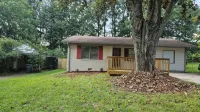 Quiet 3-bedroom bungalonear enchanting the historic Marietta Square - 3-نجوم