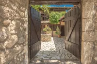 Ampelos Estate - 3-Star