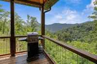 Long Views Retreat/3 Suites/Pet-Friendly - Sleeps 8 - Chalets