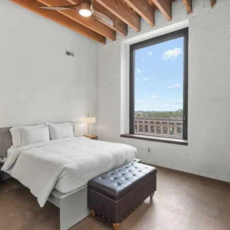 Archview Riverfront Loft – Walk to Stadium, Conventions & Casino - Gated Parking