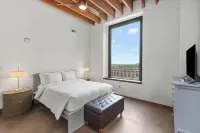 Archview Riverfront Loft – Walk to Stadium, Conventions & Casino - Gated Parking - Condos