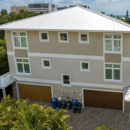 No Bunks-King Beds, Garage Parking, Private Beach Access-Less Crowded