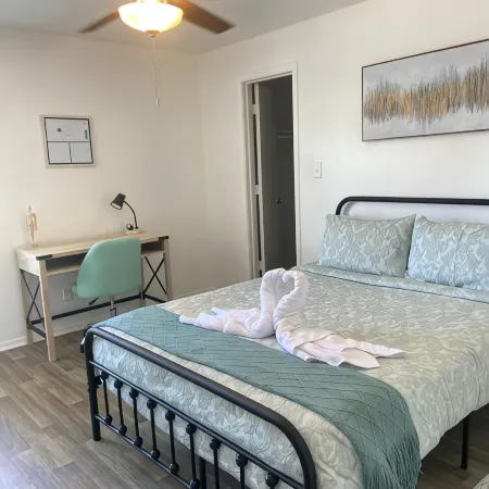 Cozy 1 Br Apartment Julian manor