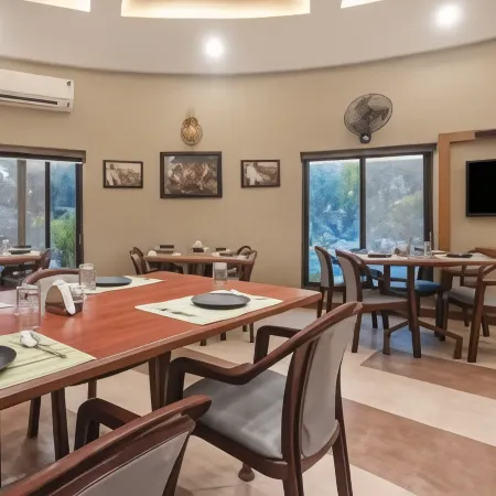 Treebo Premium Mowgli's Den, Pench Tiger Reserve, Turia