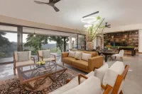 Heavensa Luxury Villas and Suites by the Clarks - Mountain view