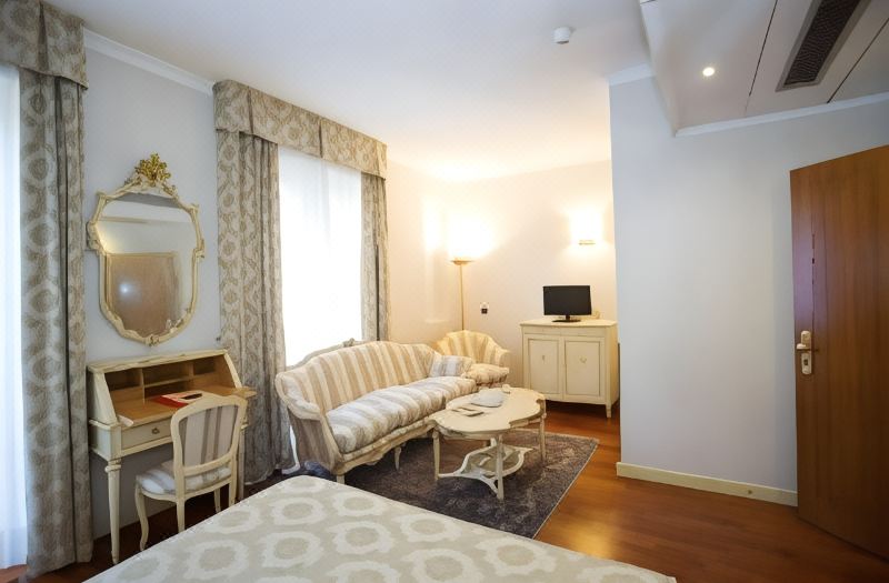 Andreola Central Hotel