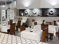 Protea Hotel Oudtshoorn Riempie Estate Hotels in Oudtshoorn