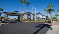The Hotel Serene Glendale Peoria, Surestay Collection by Best Western - breakfast