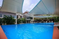 Kwanruen Park Hotel - Rooftop Pools