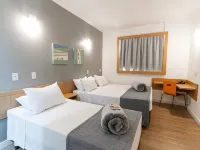 Hotel Mega Polo Hotels near Pari