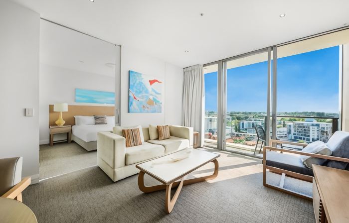 Oaks Redcliffe Mon Komo Suites
