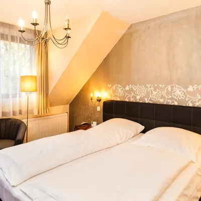 Art of Comfort Hotel Haus Ingeborg | Köln-Airport Hotels in der Nähe von Flughafen Köln/Bonn