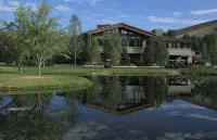 Beautiful Sun Valley - Elkhorn Townhome. 3 Bedroom, 3.5 Baths, Private Hot Tub. - Wi-Fi