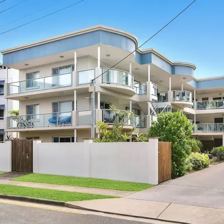 Cranbourne Court Beachside Apartments