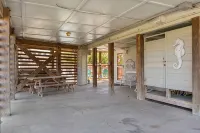 Panoramic Ocean Views Seaside Retreat with Private Pool, Hot Tub -2 Minute Walk - 3 tähden