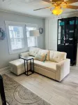 Ocean Breeze -Dog Friendly Cottage Steps 2 Beach Sleeps 4 - 100 Yards to Beach! - 3-Star
