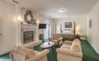 5th Street Inn - parking