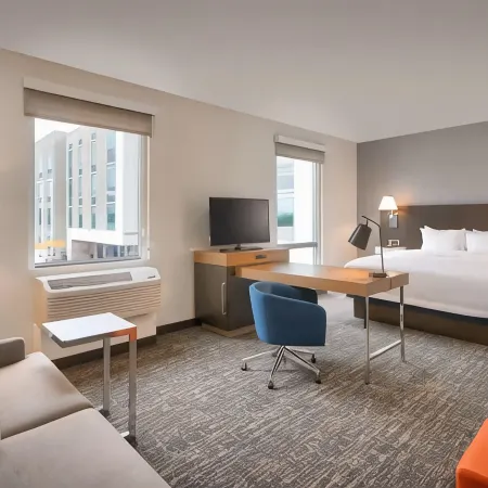 Hampton Inn & Suites Anaheim