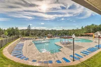 Pet Friendly, Pocono Chalet, Lake Community - Chalets