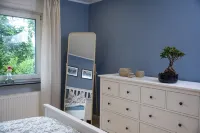 Moderne Wohnung im Grünen mit Privatem Garten - Wifi