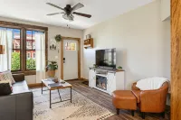 Stylish Uptown Butte Condo - 634