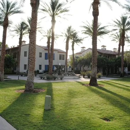 ALL 5-STAR REVIEWS! DOWNSTAIRS 2 BED / 2 BATH LEGACY VILLAS CONDO