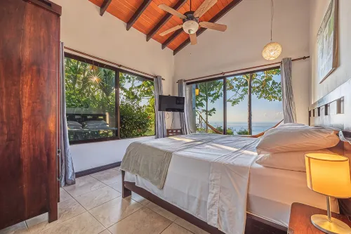 Incredible Ocean Views, Private Pool, Fully Equipped Villa in a Gated Community - 3 tähden