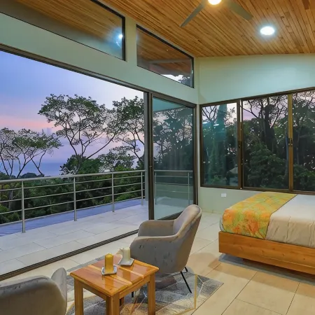 Sea Breeze II Luxury 6 BR Oceanview Estate between Dominical and Manuel Antonio