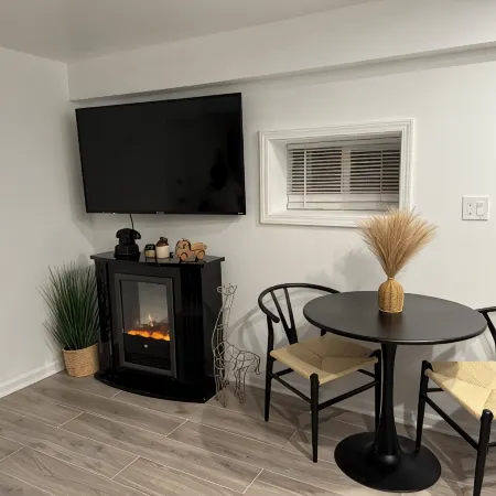 Cozy studio in Andersonville Chicago