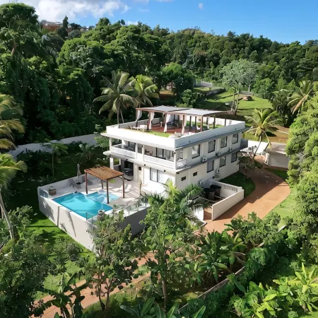 Casa Bella - El Yunque Rainforest Mansion with Panoramic Views + Rooftop Lounge