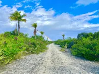 A few steps from the door and you're on Grace Bay Beach! - Badekar