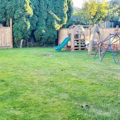 Modern 3-bedroom Rancher with AC and WiFi in Chilliwack Others