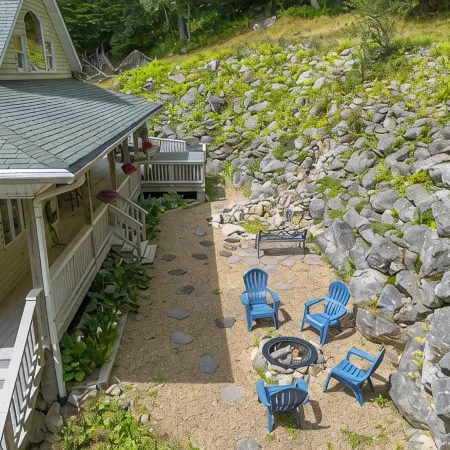 Elevated Lifestyle, Spacious 6 Bdrm w/ Hot Tub!