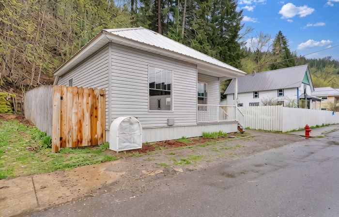Joe's Place in Historic Wallace, Idaho