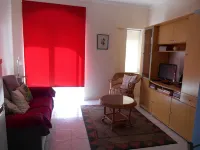 1 Bedroom Duplex with Balcony and Seaview (5-10 minutes form beach) - Wi-Fi