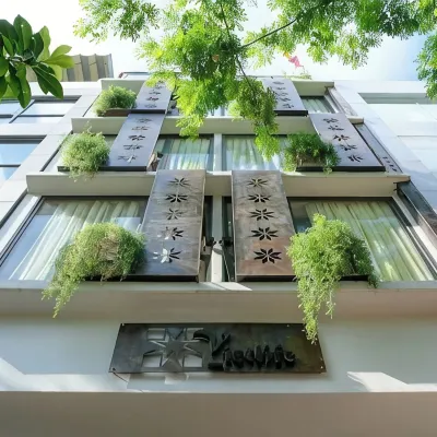 VietLife Hotel & Apartment Отели рядом с достопримечательностью «Район 7»